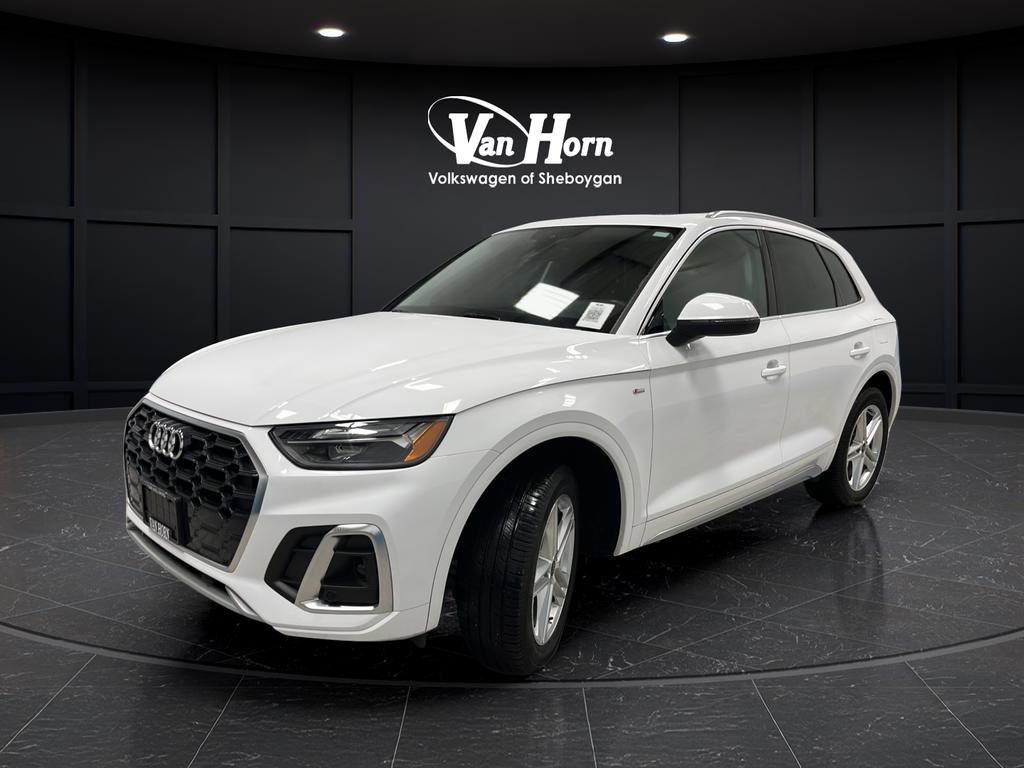 Used 2022 Audi Q5 e Premium w/ Convenience Package AWD/4WD image 3