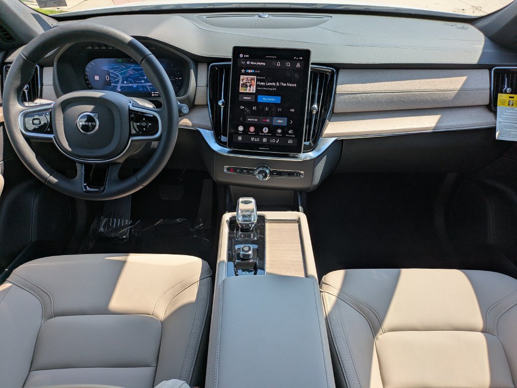 New 2026 Volvo XC90 T8 Core AWD/4WD image 14