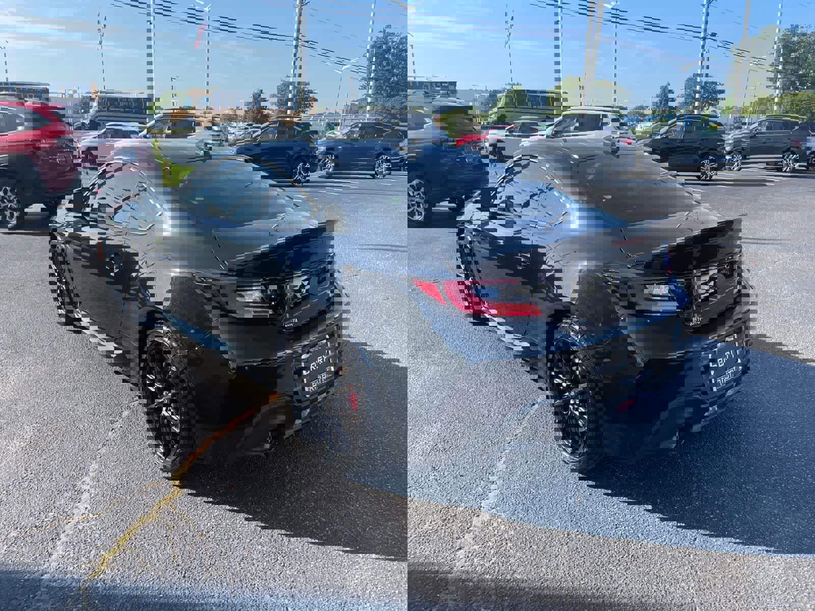 Used 2025 Toyota GR86 Premium w/ Performance Package image 3