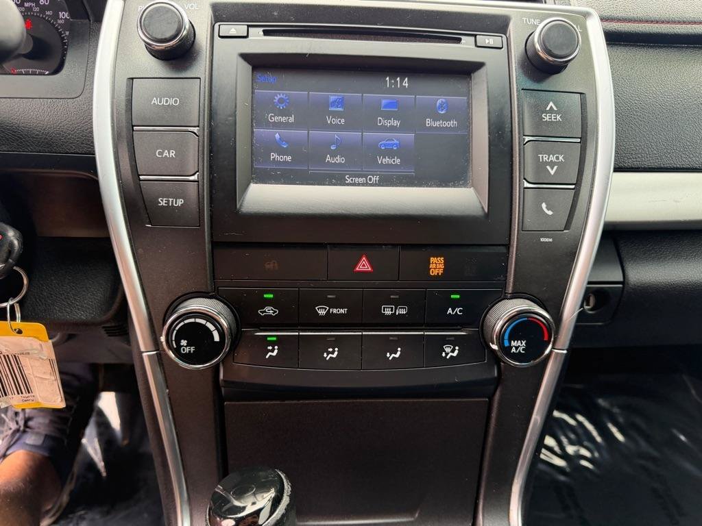 Used 2017 Toyota Camry SE FWD image 39