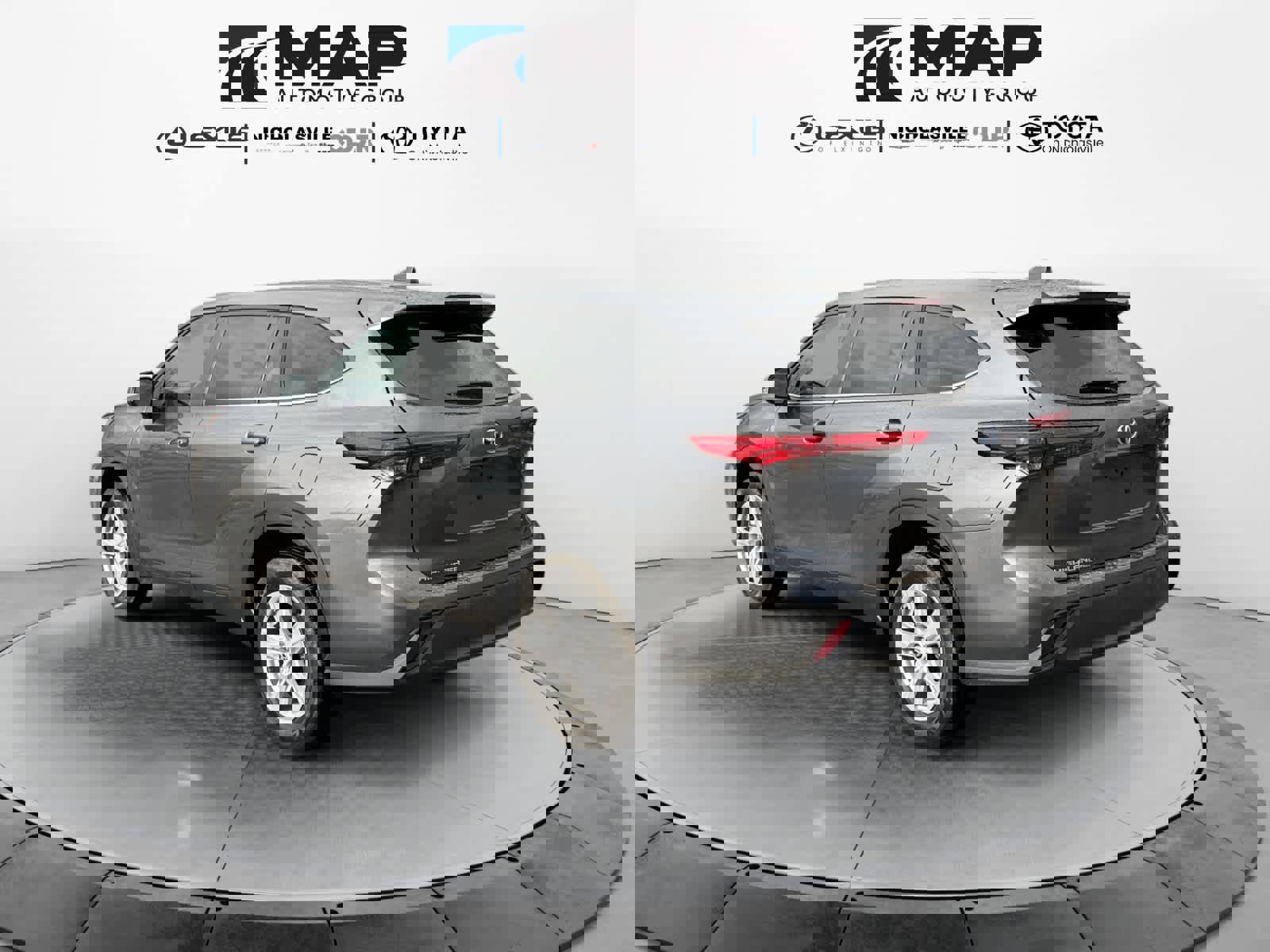 Used 2023 Toyota Highlander LE image 4