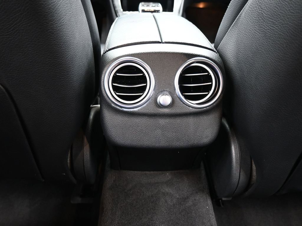 Used 2016 Mercedes-Benz C 300 Sedan image 33