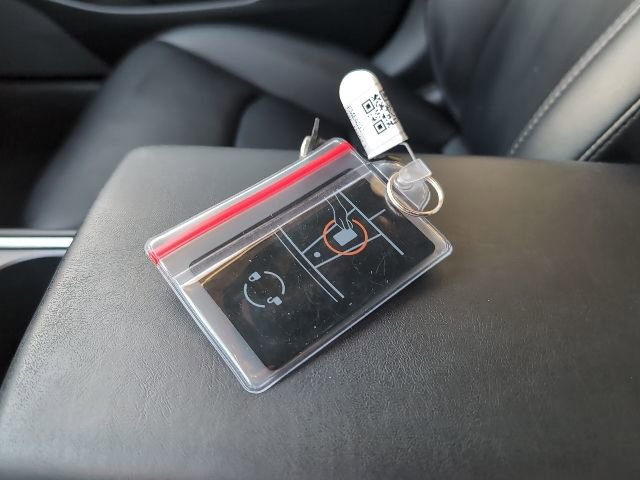 Used 2021 Tesla Model 3 Standard Range Plus image 24