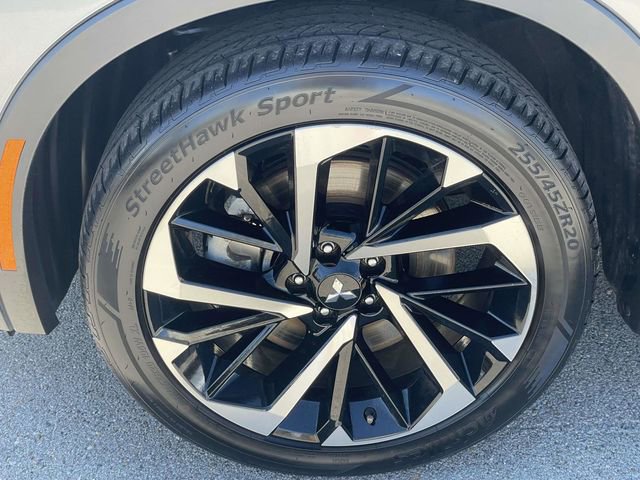 Used 2024 Mitsubishi Outlander SE image 9