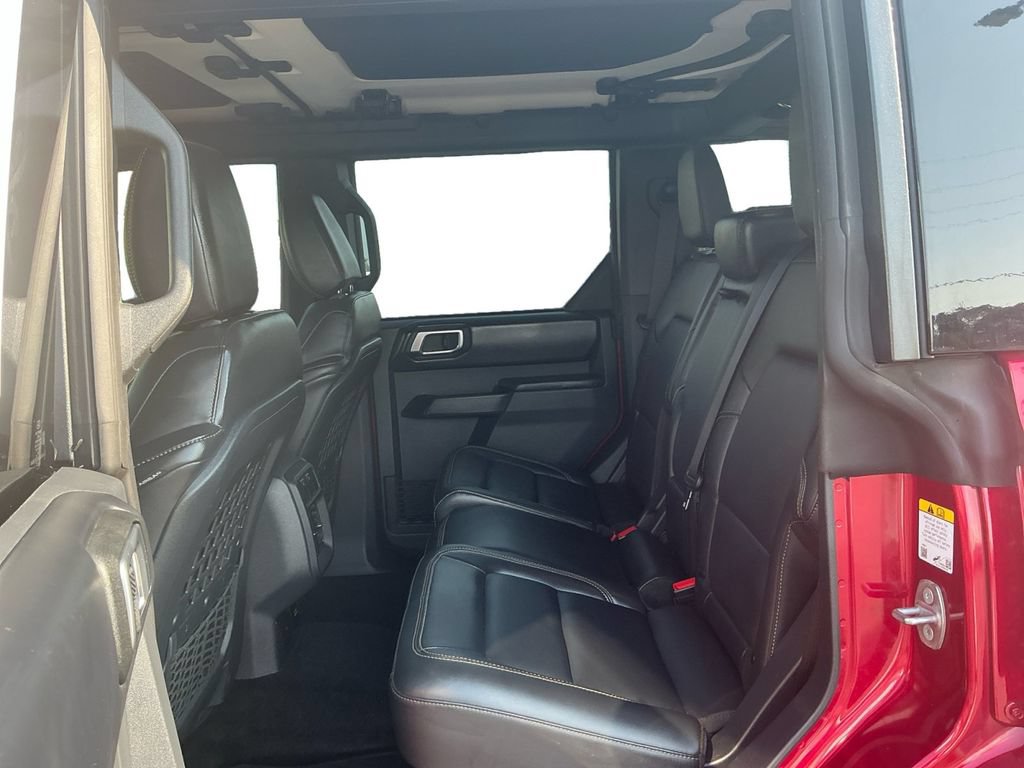 Used 2025 Ford Bronco Badlands AWD/4WD image 21