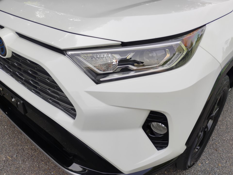 Used 2020 Toyota RAV4 XSE w/ XSE Grade Weather Package AWD/4WD image 30
