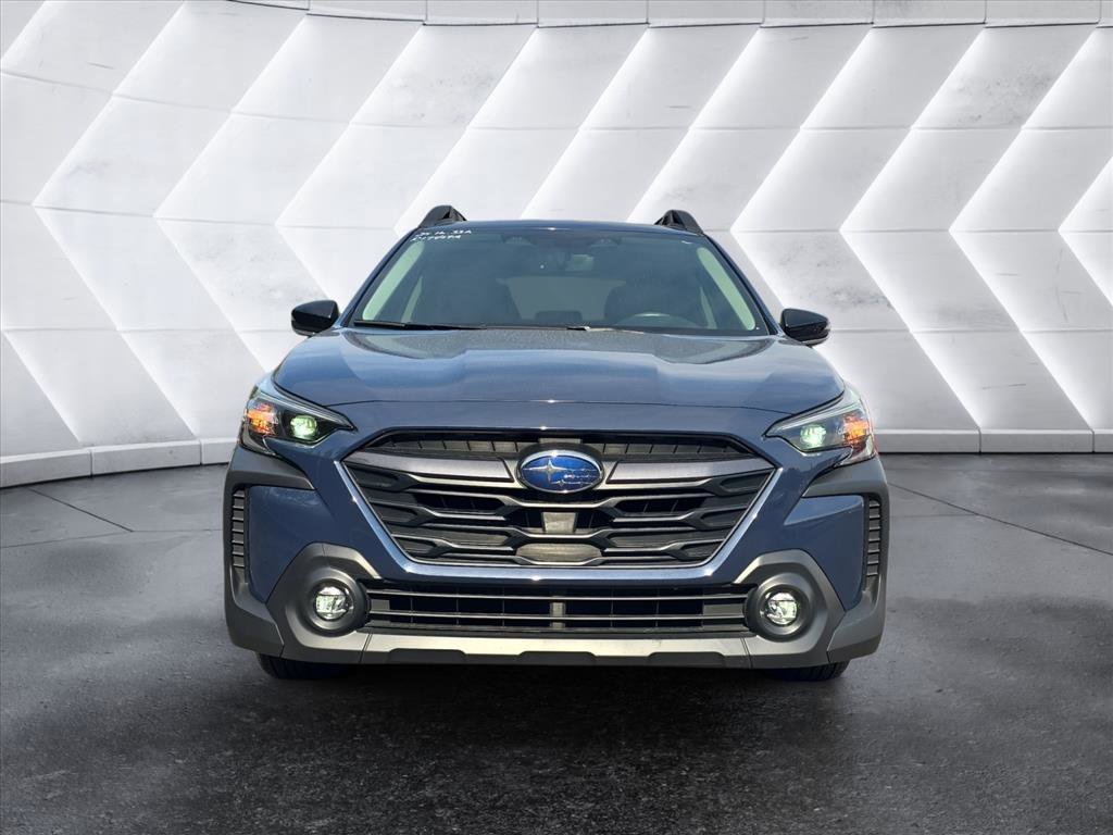 Used 2025 Subaru Outback Premium w/ Popular Package #1A image 8