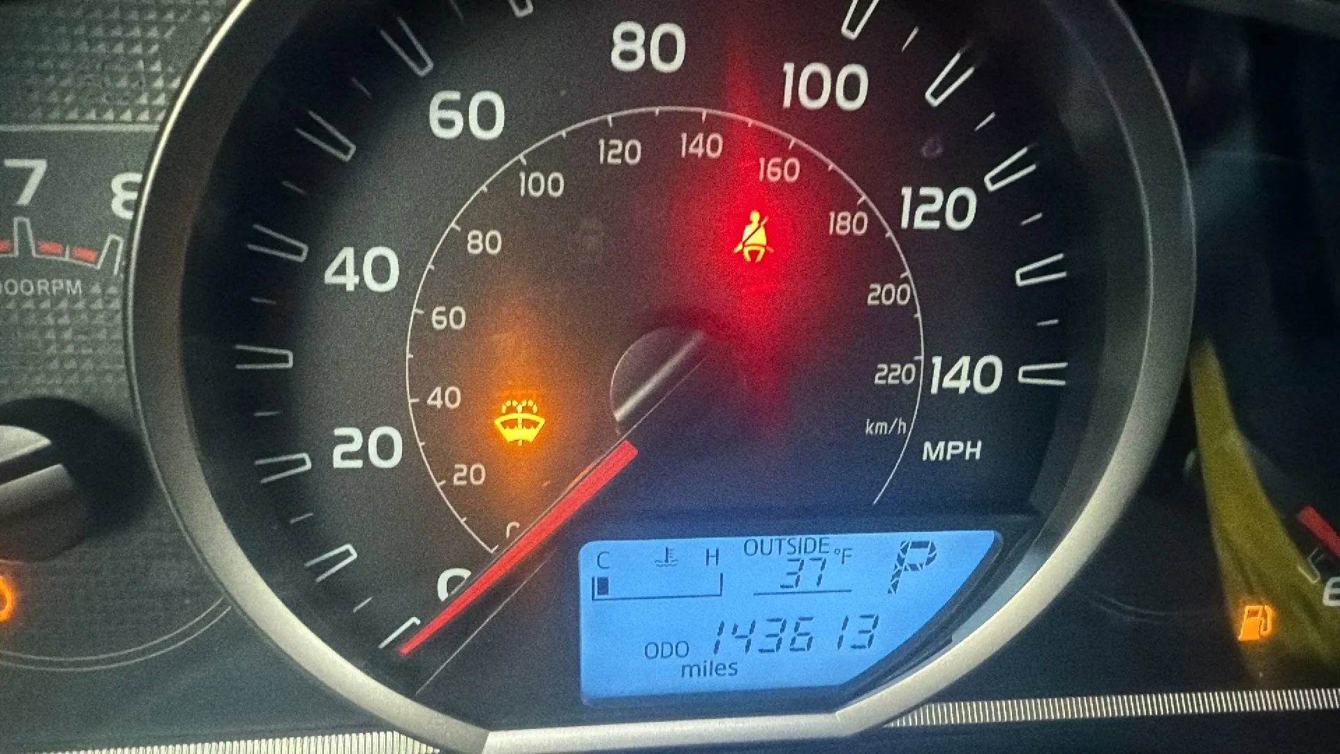 Used 2015 Toyota RAV4 LE image 38