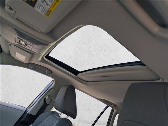 Certified 2021 Toyota RAV4 XLE w/ Convenience Package image 15