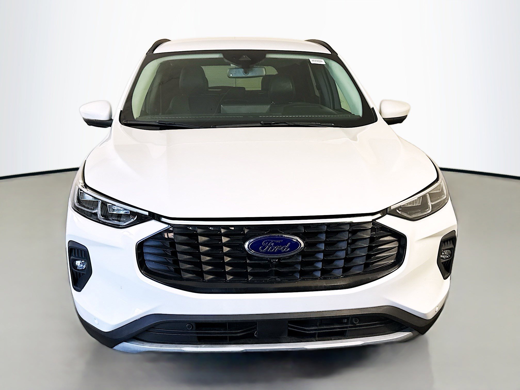Used 2023 Ford Escape SE w/ PHEV Premium Package FWD image 2