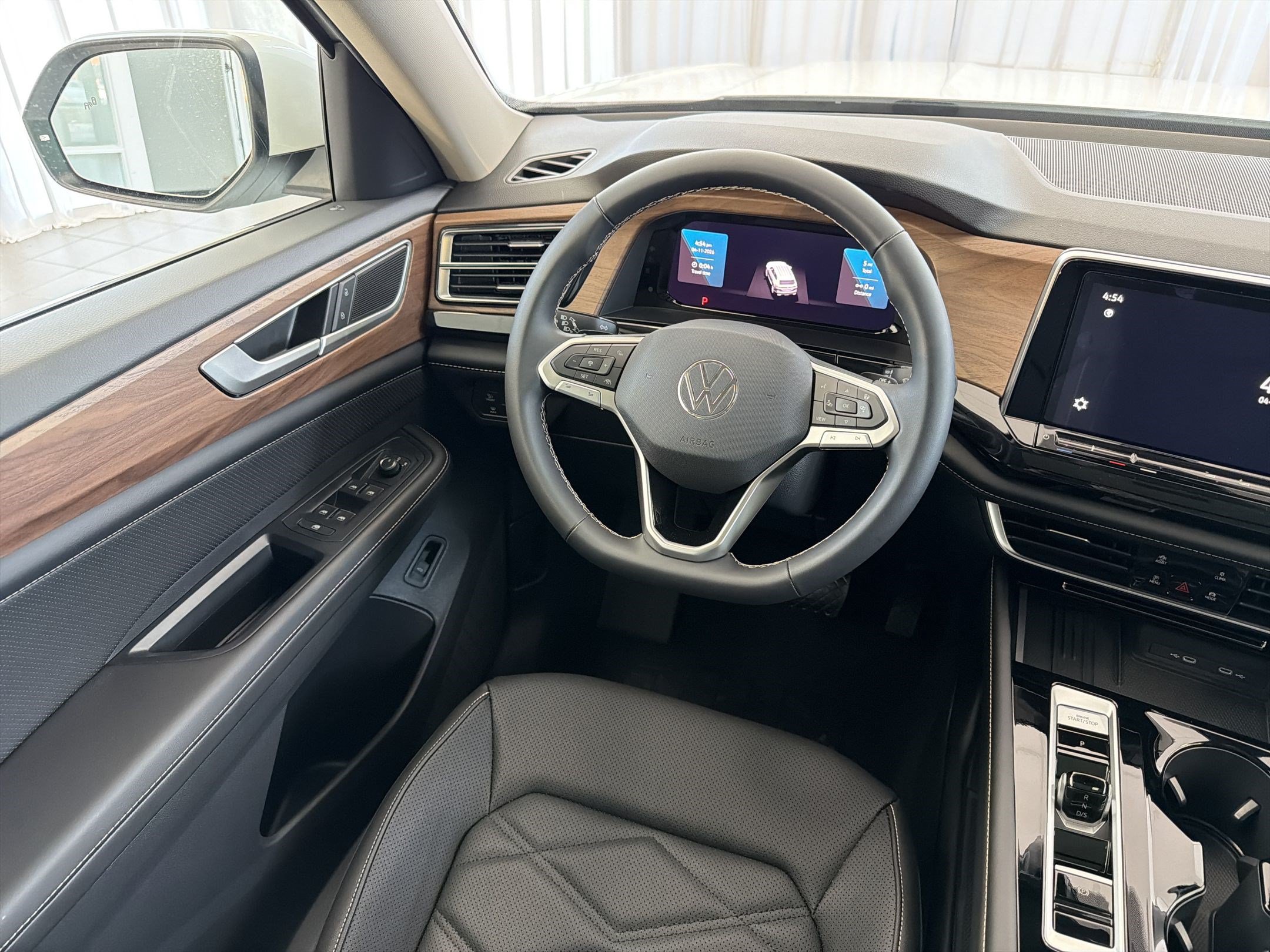 New 2026 Volkswagen Atlas SE FWD image 27