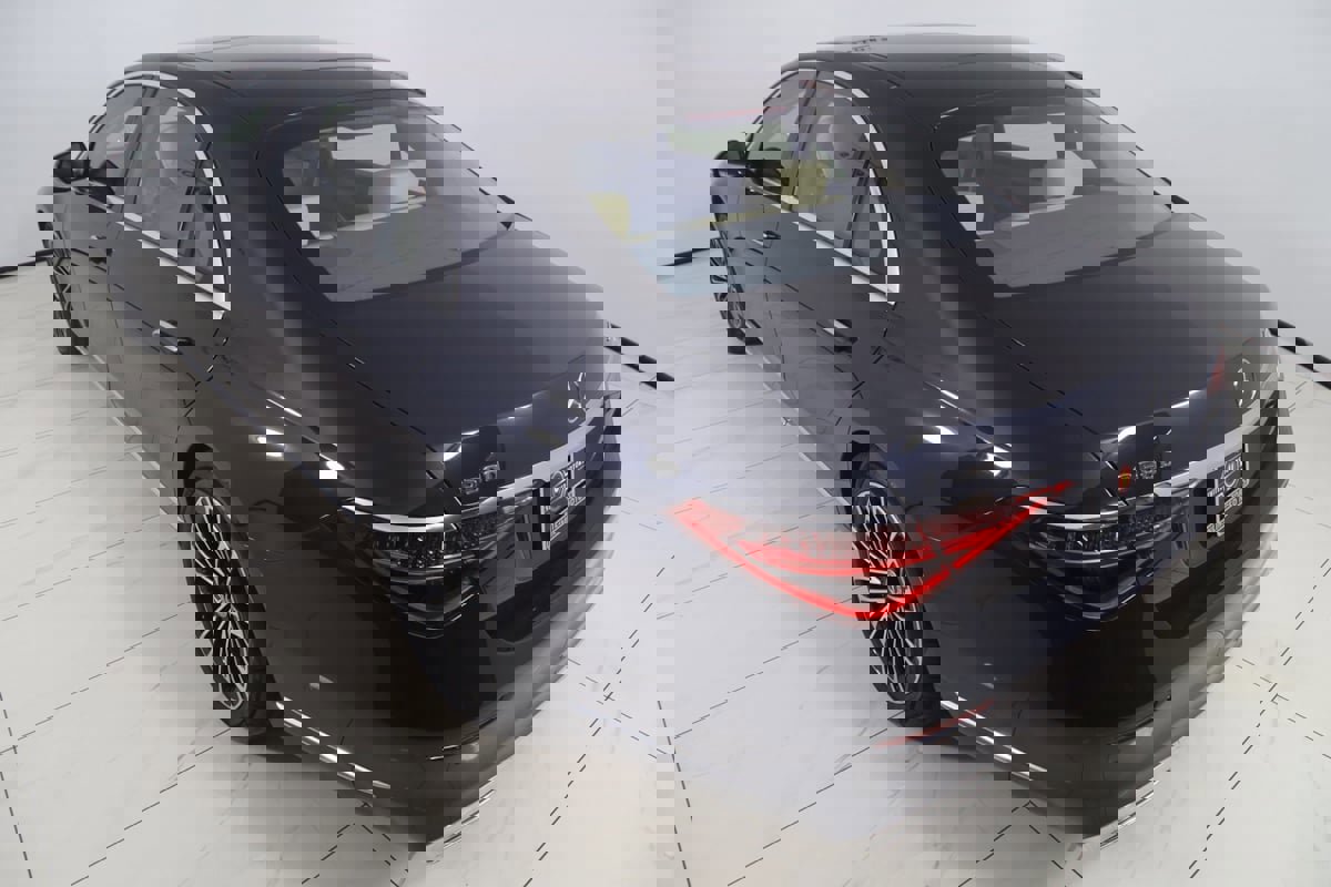 Used 2021 Mercedes-Benz S 580 4MATIC Sedan image 32