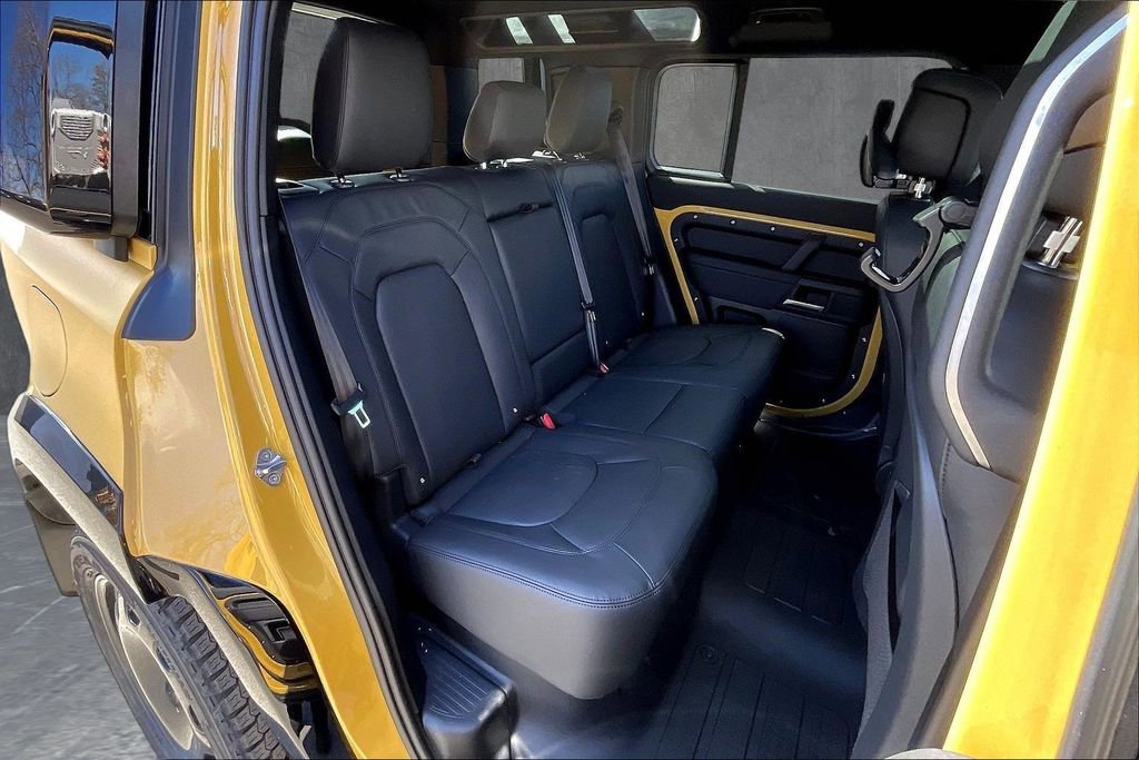 New 2026 Land Rover Defender 110 AWD/4WD image 10