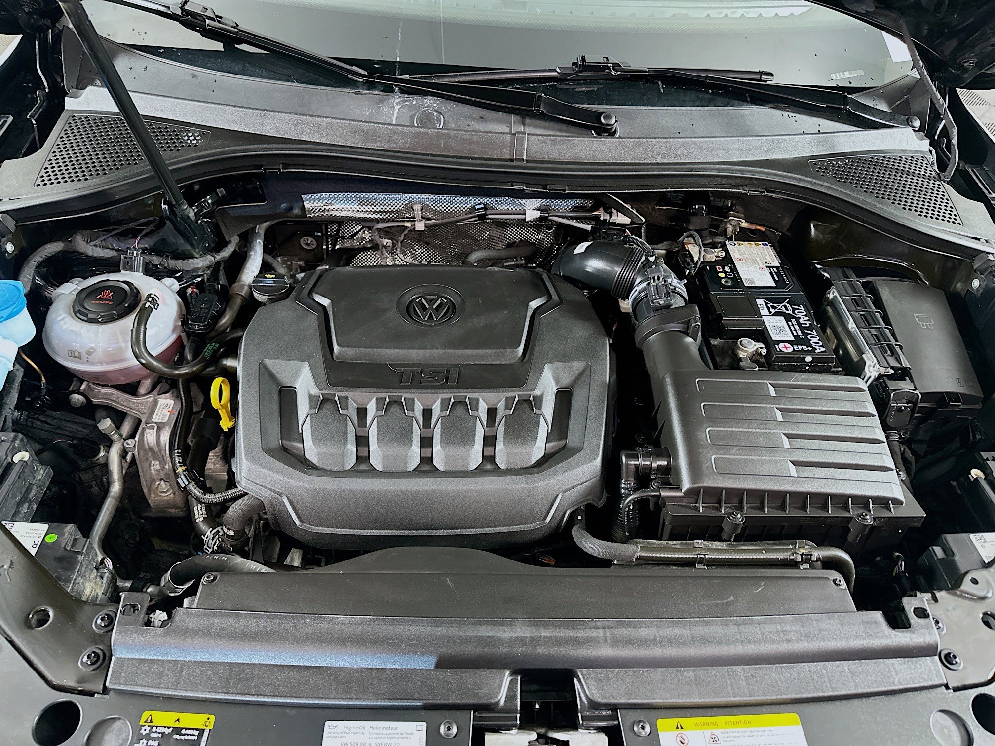 Used 2024 Volkswagen Tiguan Wolfsburg Edition image 31