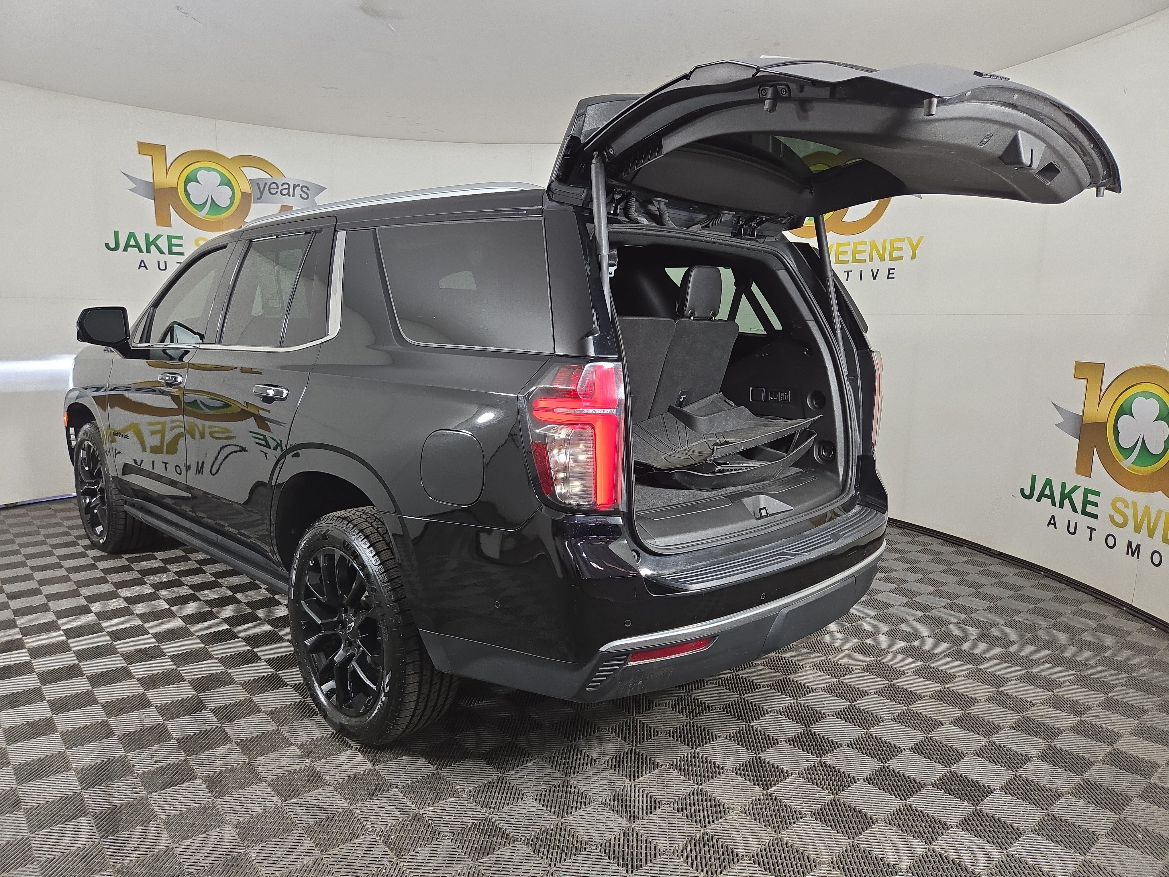 Certified 2023 Chevrolet Tahoe High Country w/ Advanced Technology Package AWD/4WD image 35