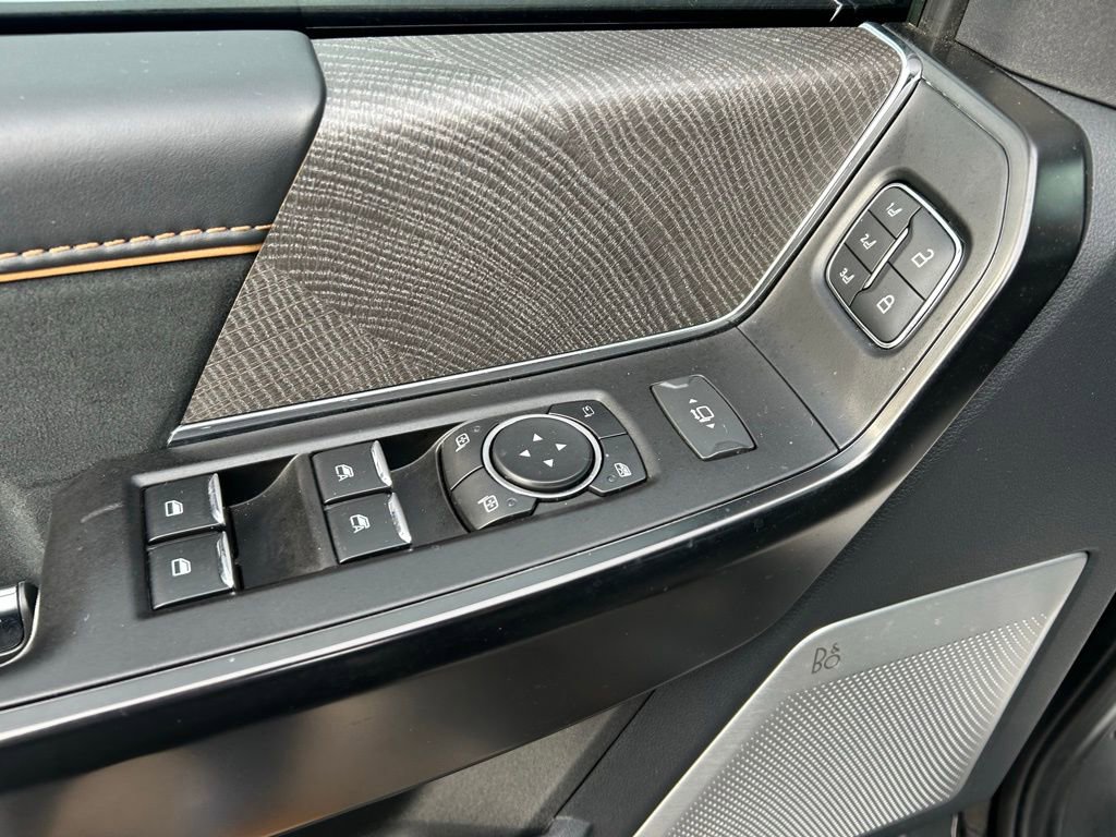 Certified 2022 Ford F150 Platinum w/ Equipment Group 701A High image 15