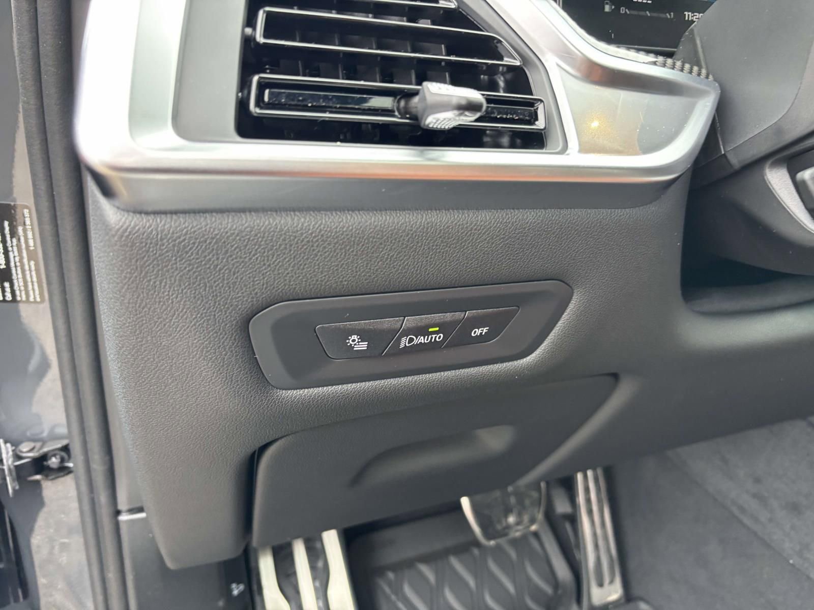 New 2026 BMW X5 M60i image 14