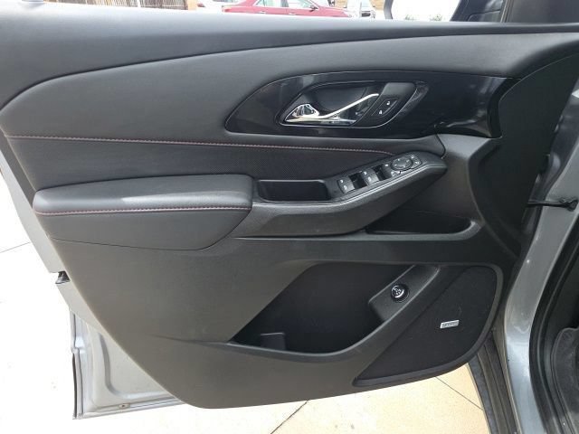 Used 2023 Chevrolet Traverse RS AWD/4WD image 21