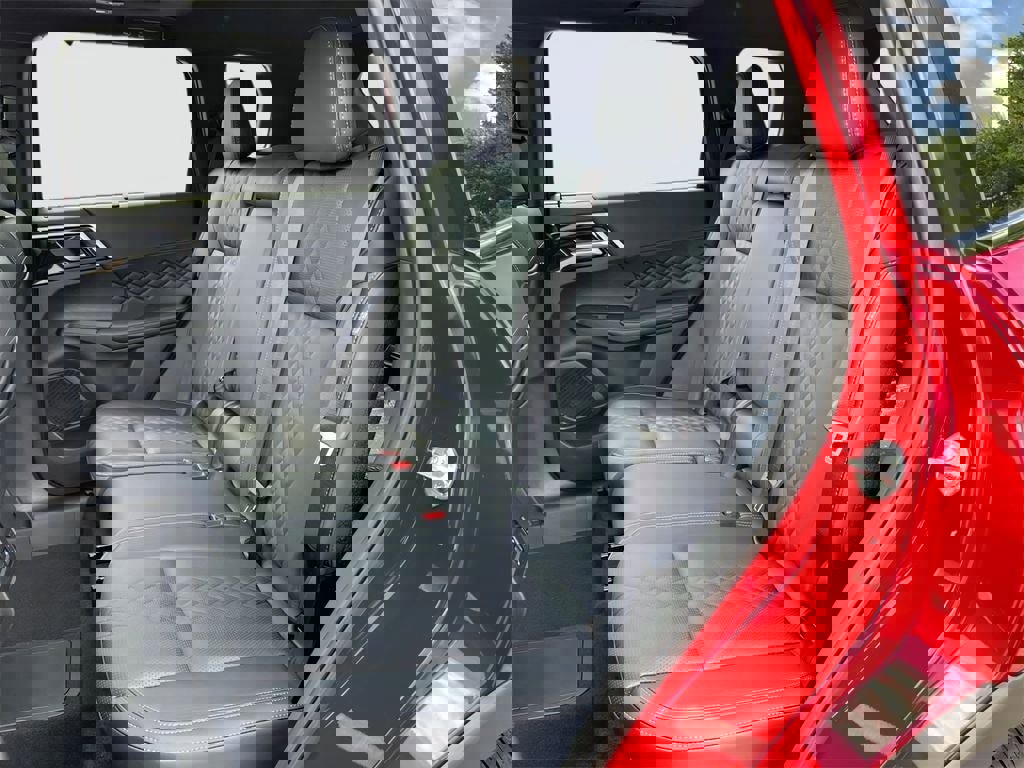 New 2025 Mitsubishi Outlander 4WD Plug-In Hybrid image 28