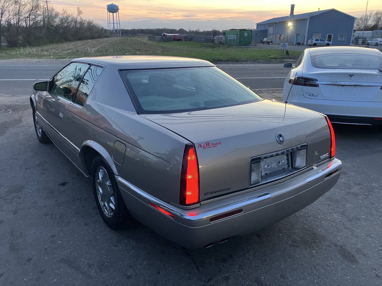 Used 2000 Cadillac Eldorado ESC w/ Comfort/Convenience Pkg FWD image 9