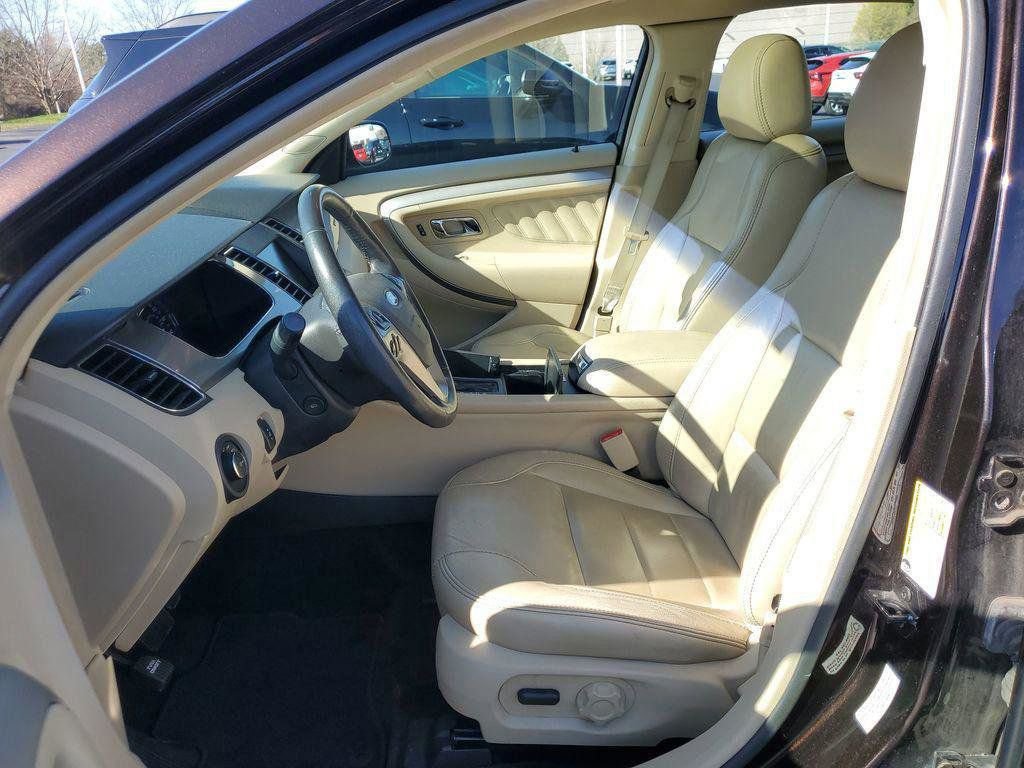 Used 2013 Ford Taurus SEL image 5