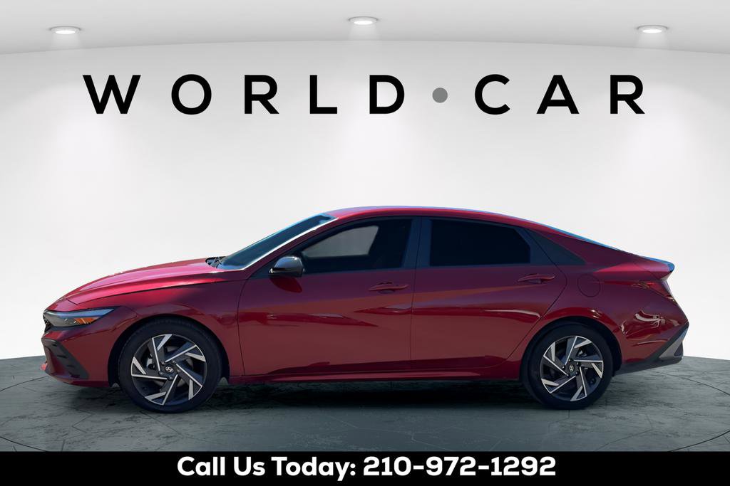 Certified 2025 Hyundai Elantra Sport image 4