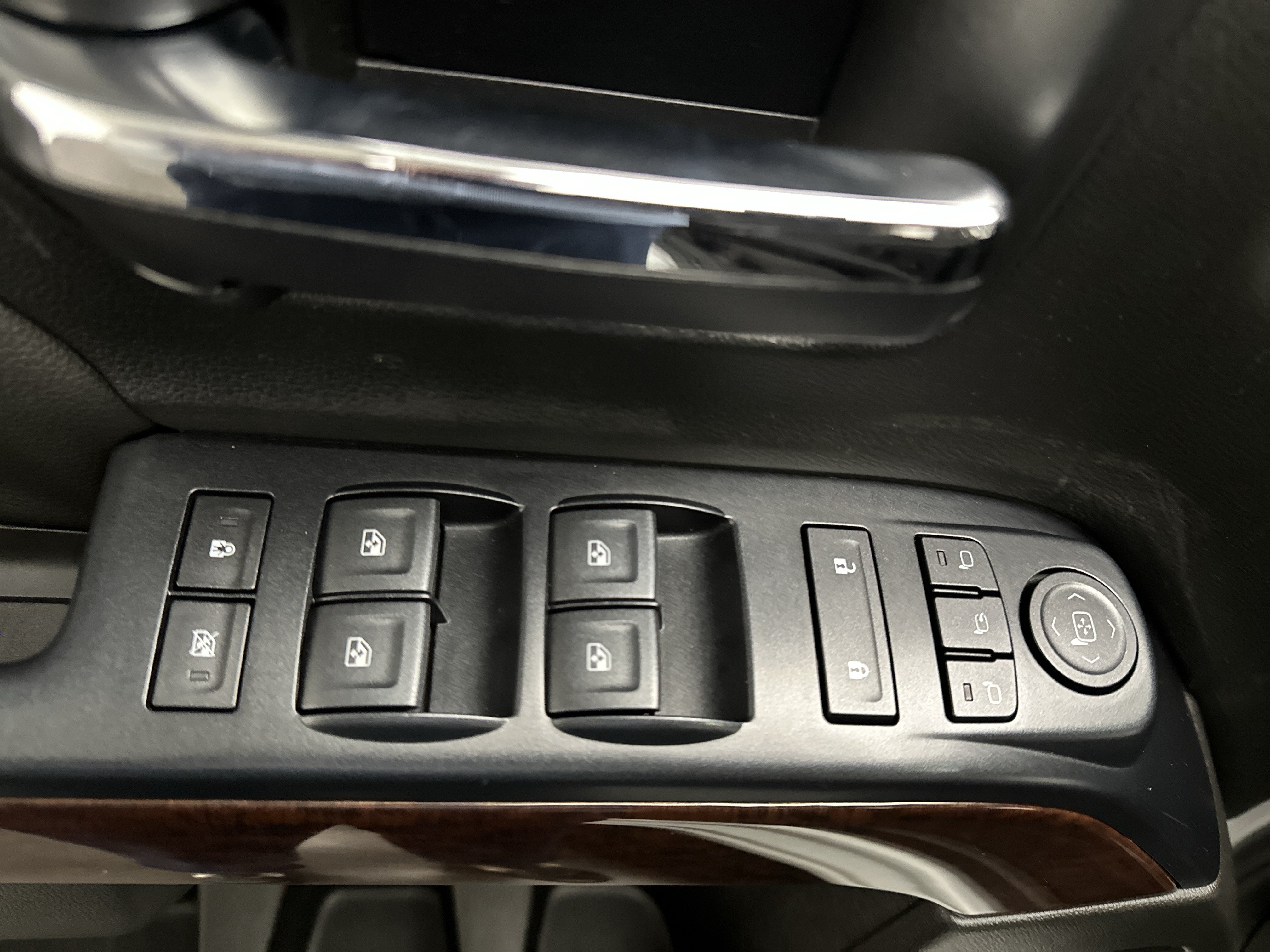 Used 2018 GMC Sierra 1500 SLT w/ SLT Premium Package AWD/4WD image 22