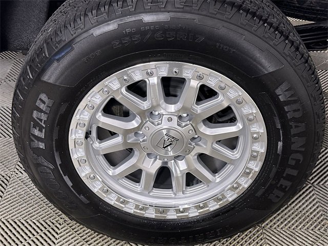 Used 2024 Chevrolet Colorado W/T image 34