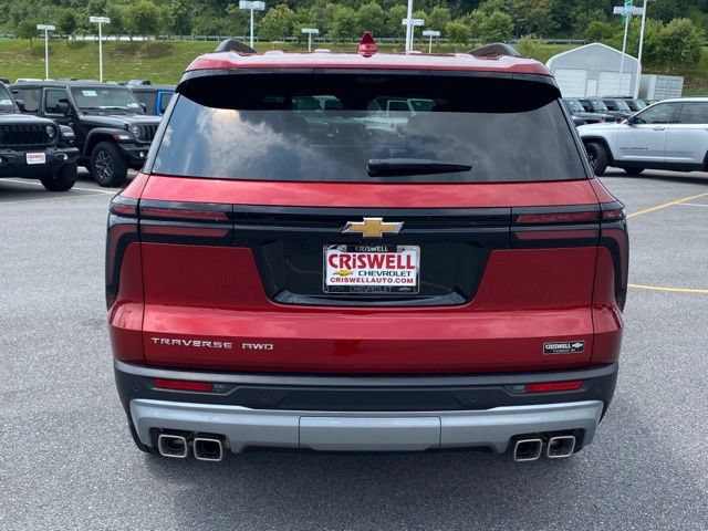 Used 2026 Chevrolet Traverse LT w/ Driver Confidence Package AWD/4WD image 4