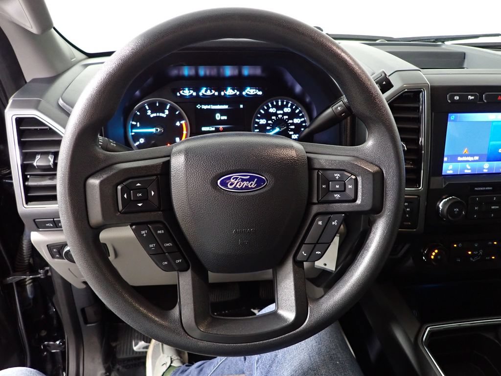 Used 2022 Ford F250 XLT w/ Black Appearance Package AWD/4WD image 27