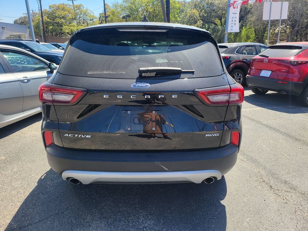 Used 2025 Ford Escape Active image 13
