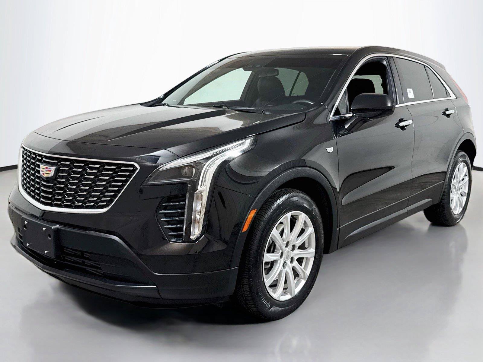 Used 2023 Cadillac XT4 Luxury w/ Cold Weather Package