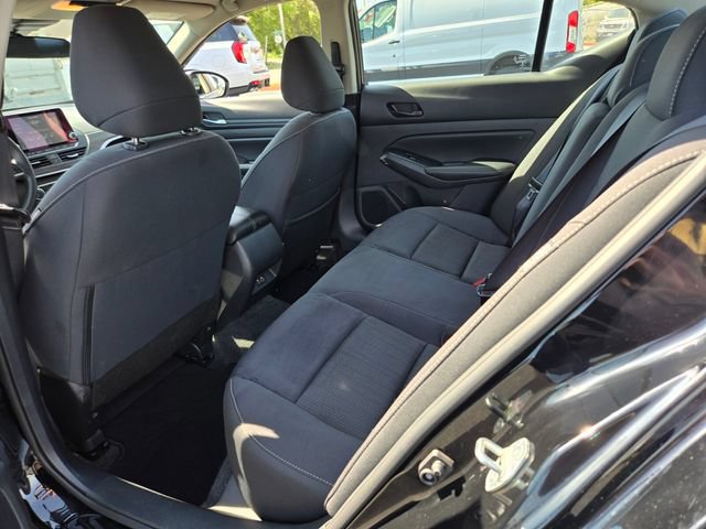 Used 2025 Nissan Altima 2.5 SV FWD image 16