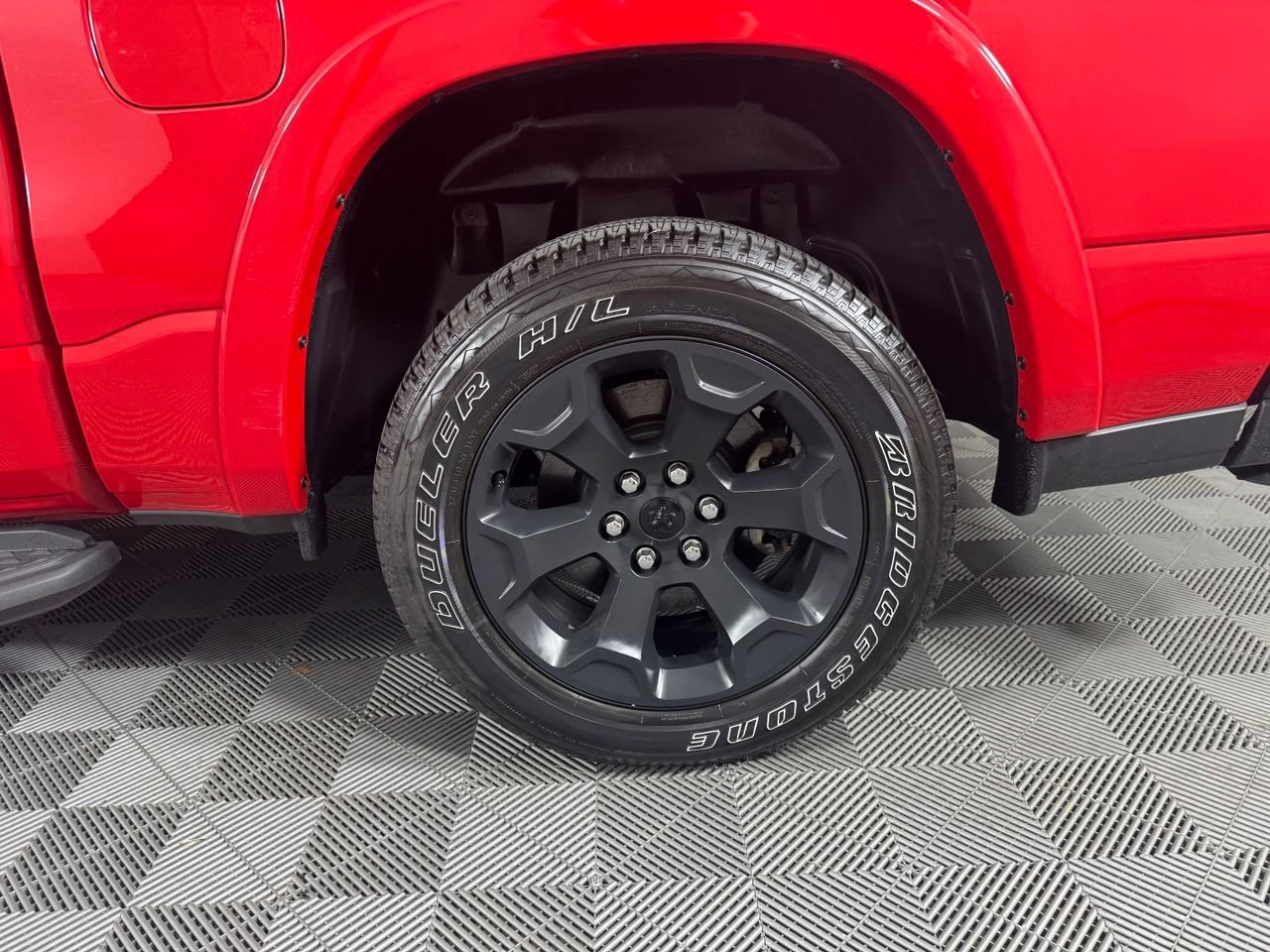 Used 2025 RAM 1500 Big Horn AWD/4WD image 43