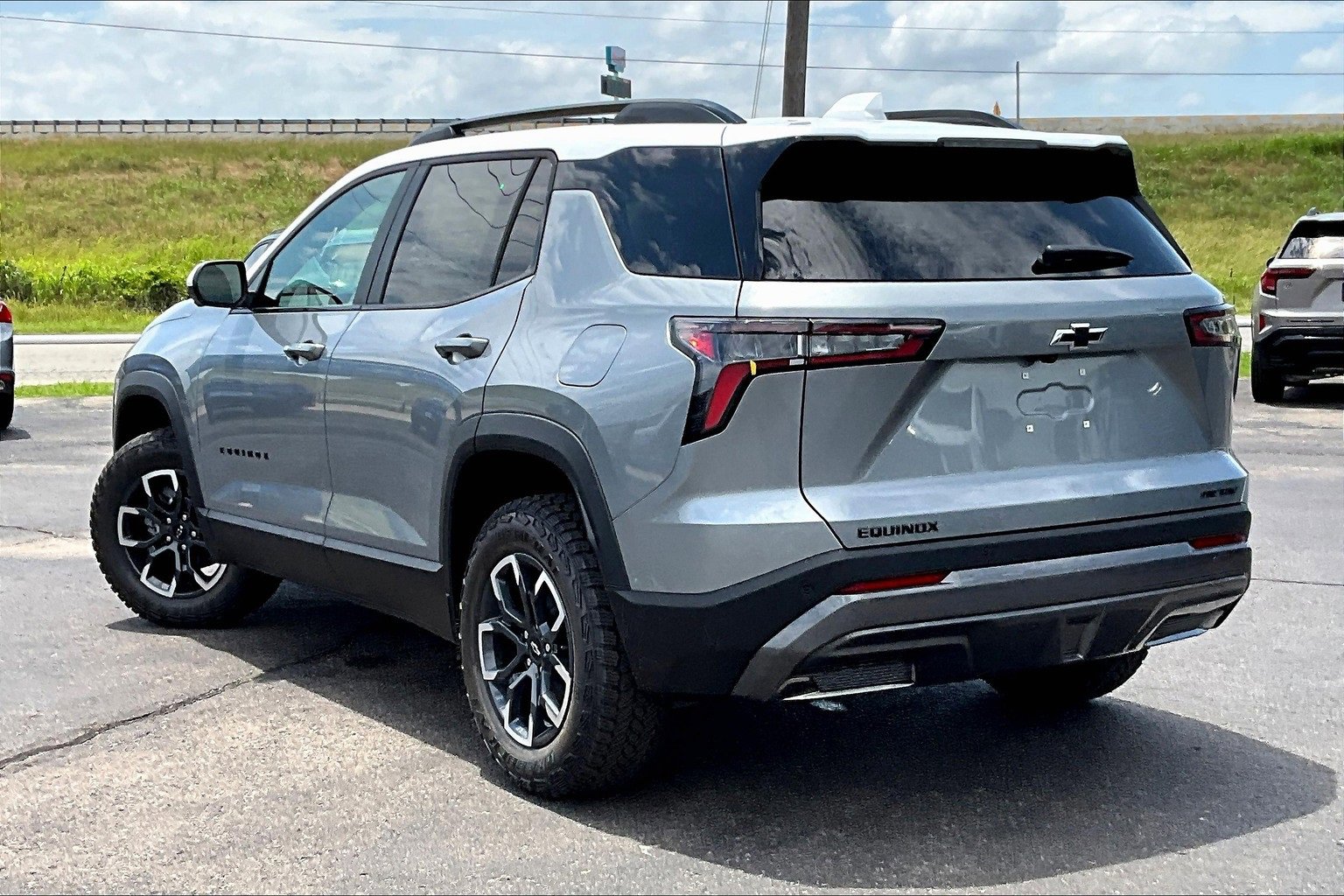 New 2026 Chevrolet Equinox ACTIV w/ Convenience Package III image 3