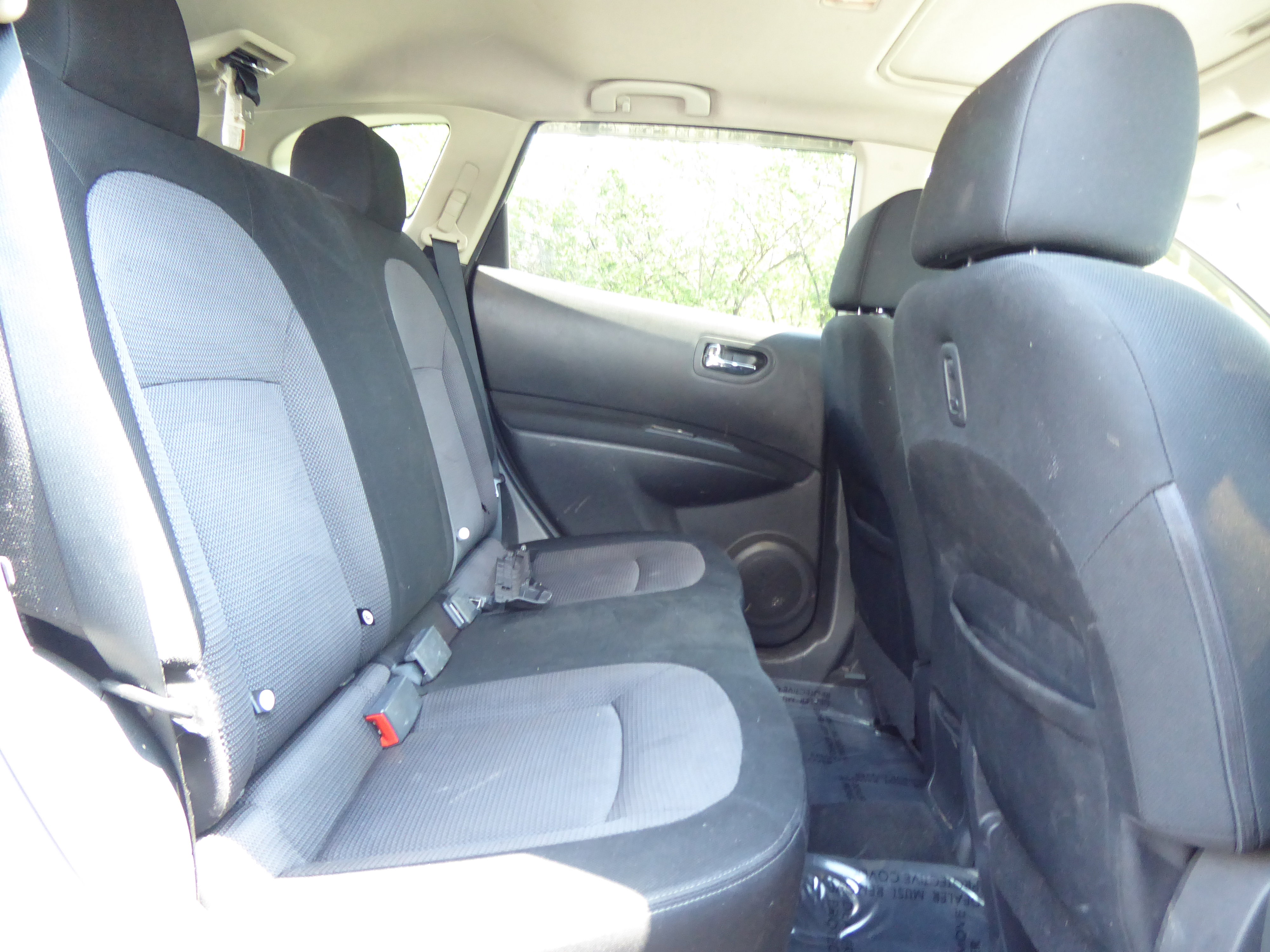 Used 2012 Nissan Rogue SV w/ Premium Pkg AWD/4WD image 18