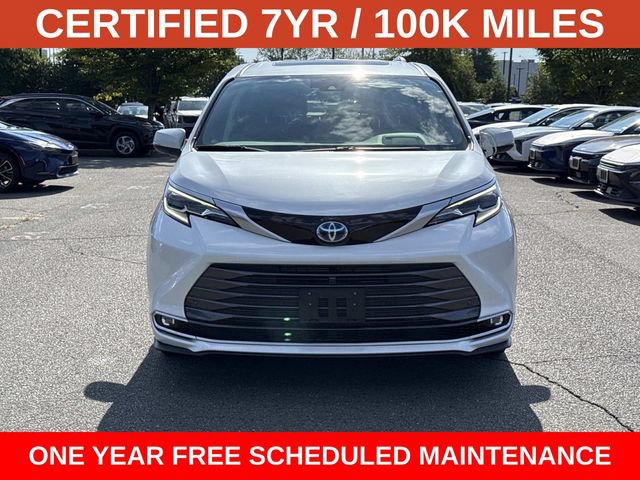 Used 2024 Toyota Sienna Platinum AWD/4WD image 5