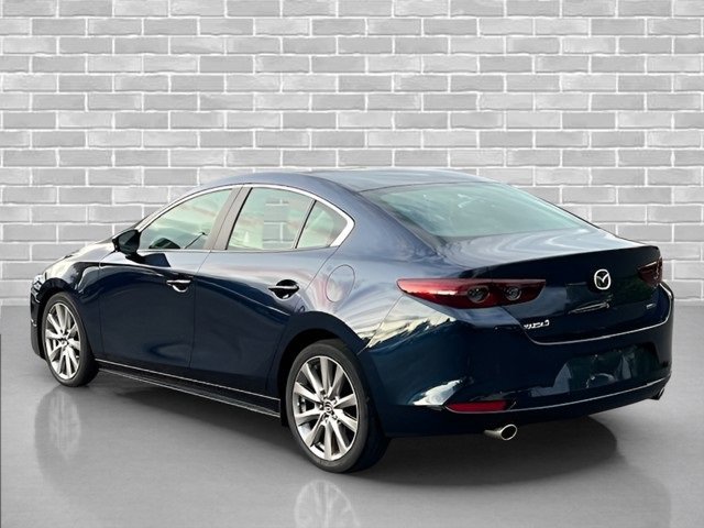 Used 2020 MAZDA MAZDA3 Sedan w/ Select Package image 5
