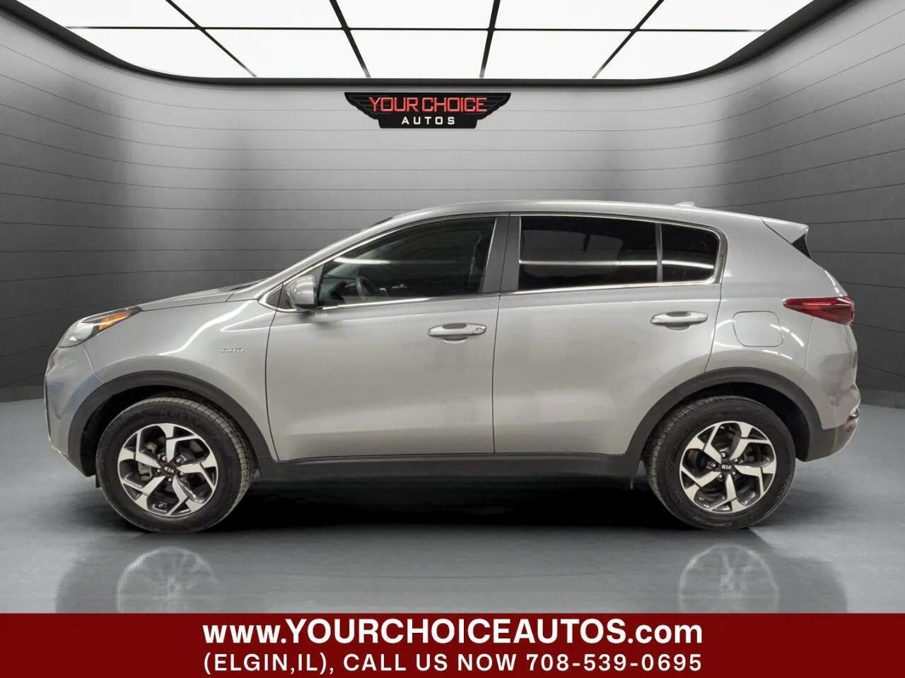 Used 2022 Kia Sportage LX image 2