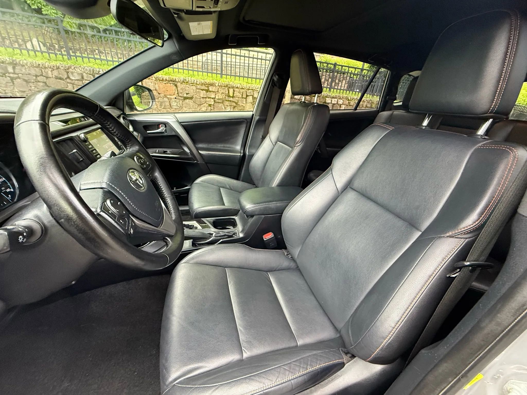 Used 2013 Toyota RAV4 XLE image 11