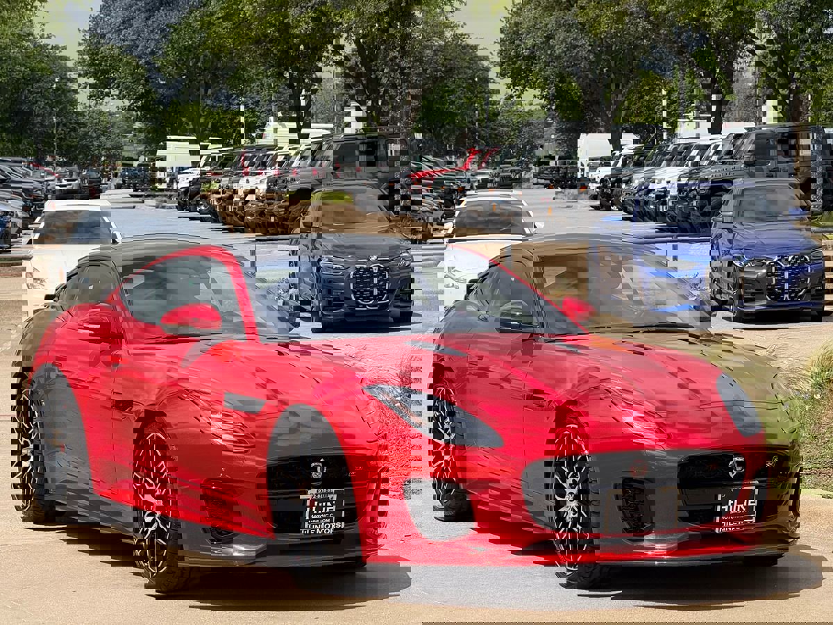 Used 2020 Jaguar F-TYPE Checkered Flag image 2