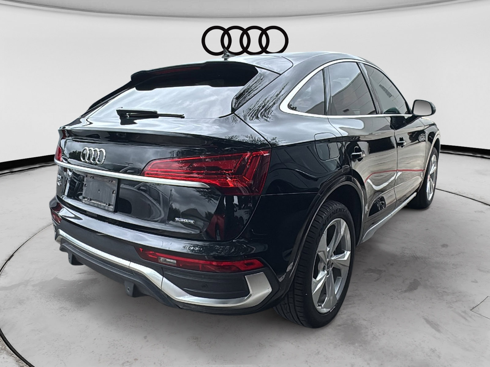 Used 2024 Audi Q5 2.0T Premium w/ Convenience Package AWD/4WD image 6