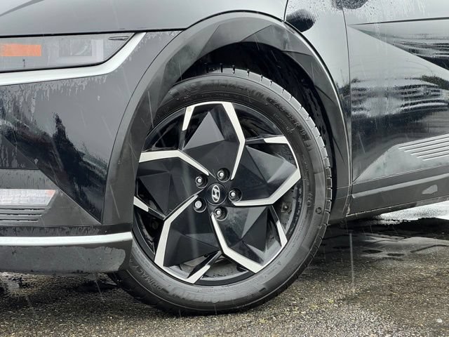 Used 2024 Hyundai Ioniq 5 SE AWD/4WD image 2