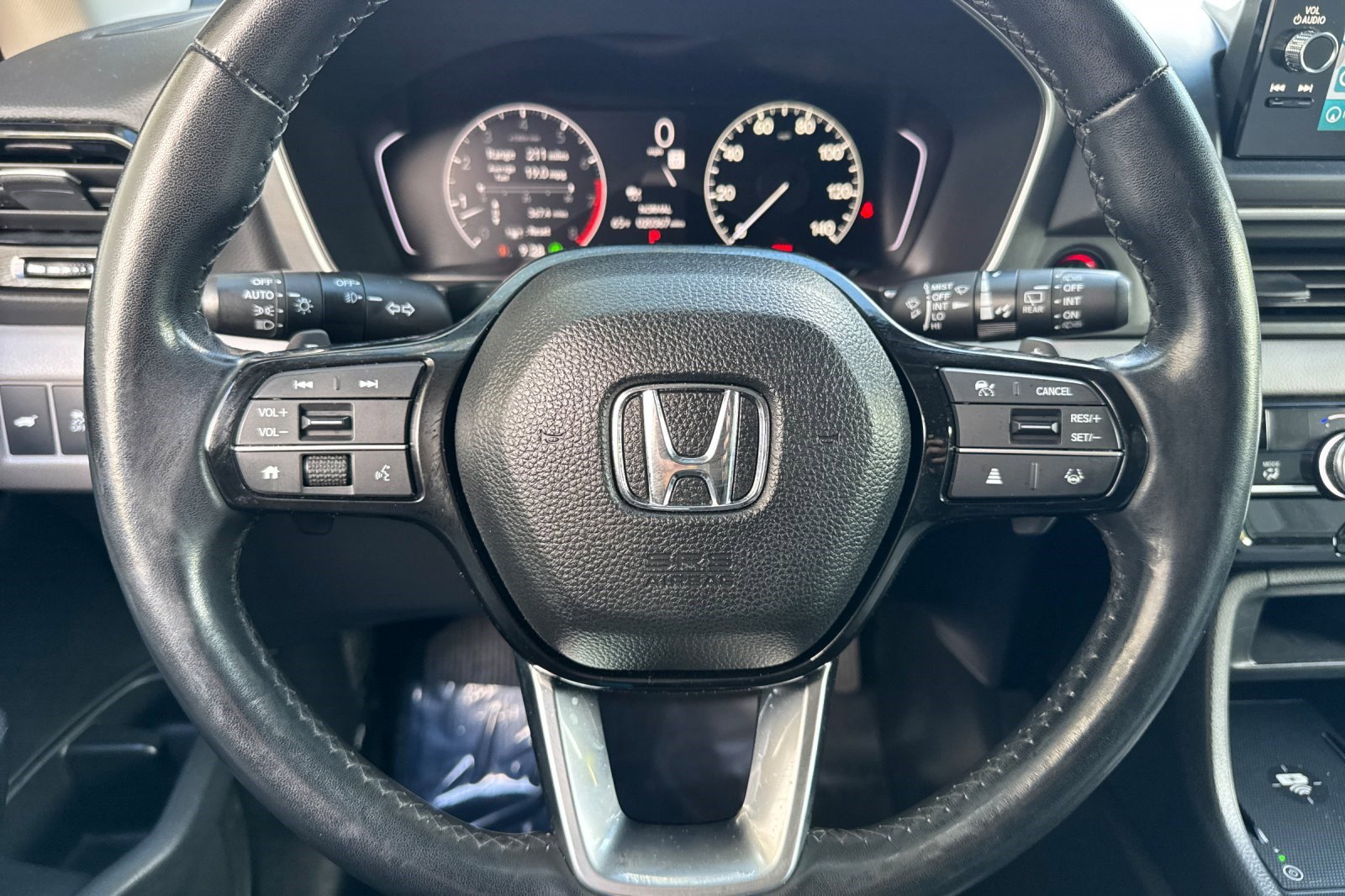 Certified 2024 Honda Pilot Touring image 17