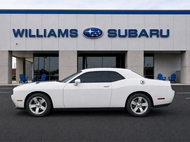 Used 2013 Dodge Challenger SXT RWD image 7