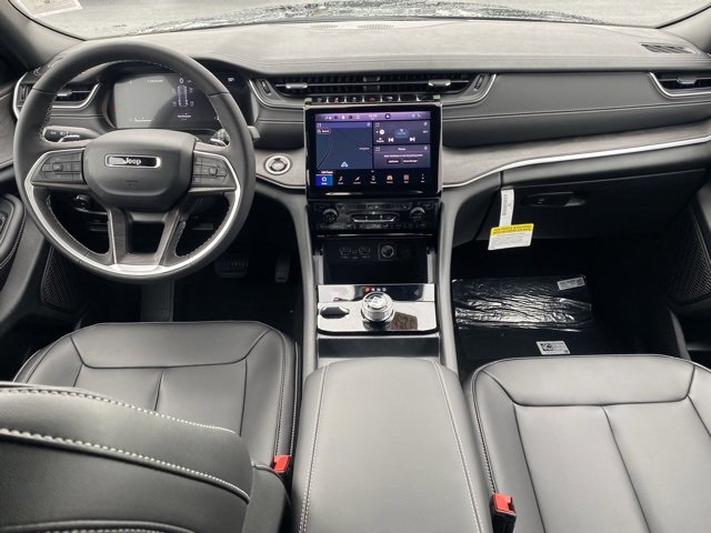 New 2025 Jeep Grand Cherokee Limited image 35