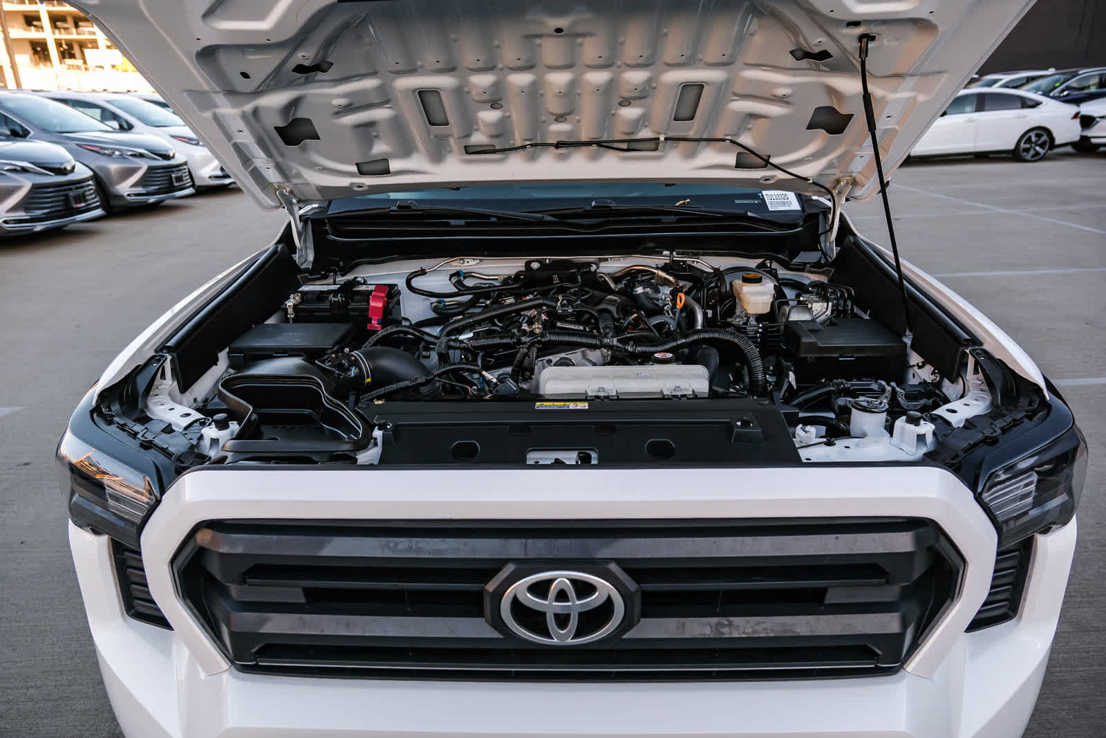 Certified 2024 Toyota Tacoma SR5 AWD/4WD image 30