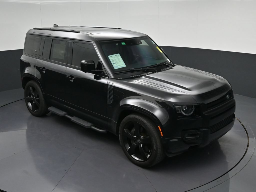 Used 2024 Land Rover Defender 110 X-Dynamic SE AWD/4WD image 20