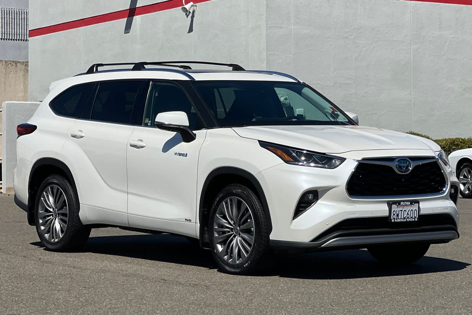Used 2021 Toyota Highlander Platinum AWD/4WD image 5