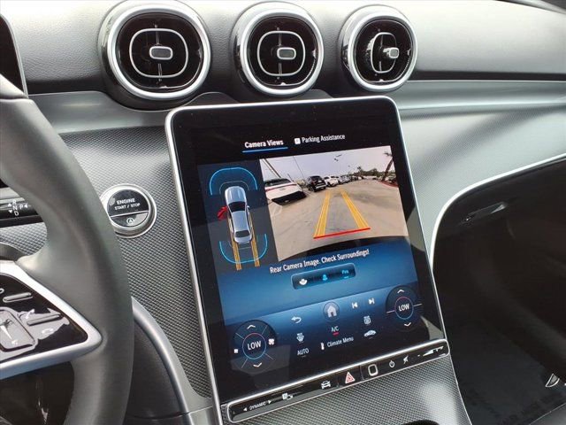 Used 2025 Mercedes-Benz C 300 4MATIC Sedan image 6